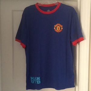 Men’s Manchester United shirt